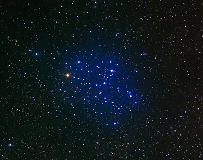 Der offene Sternhaufen Messier 6, dessen Anordnung an einen Schmetterling erinnert